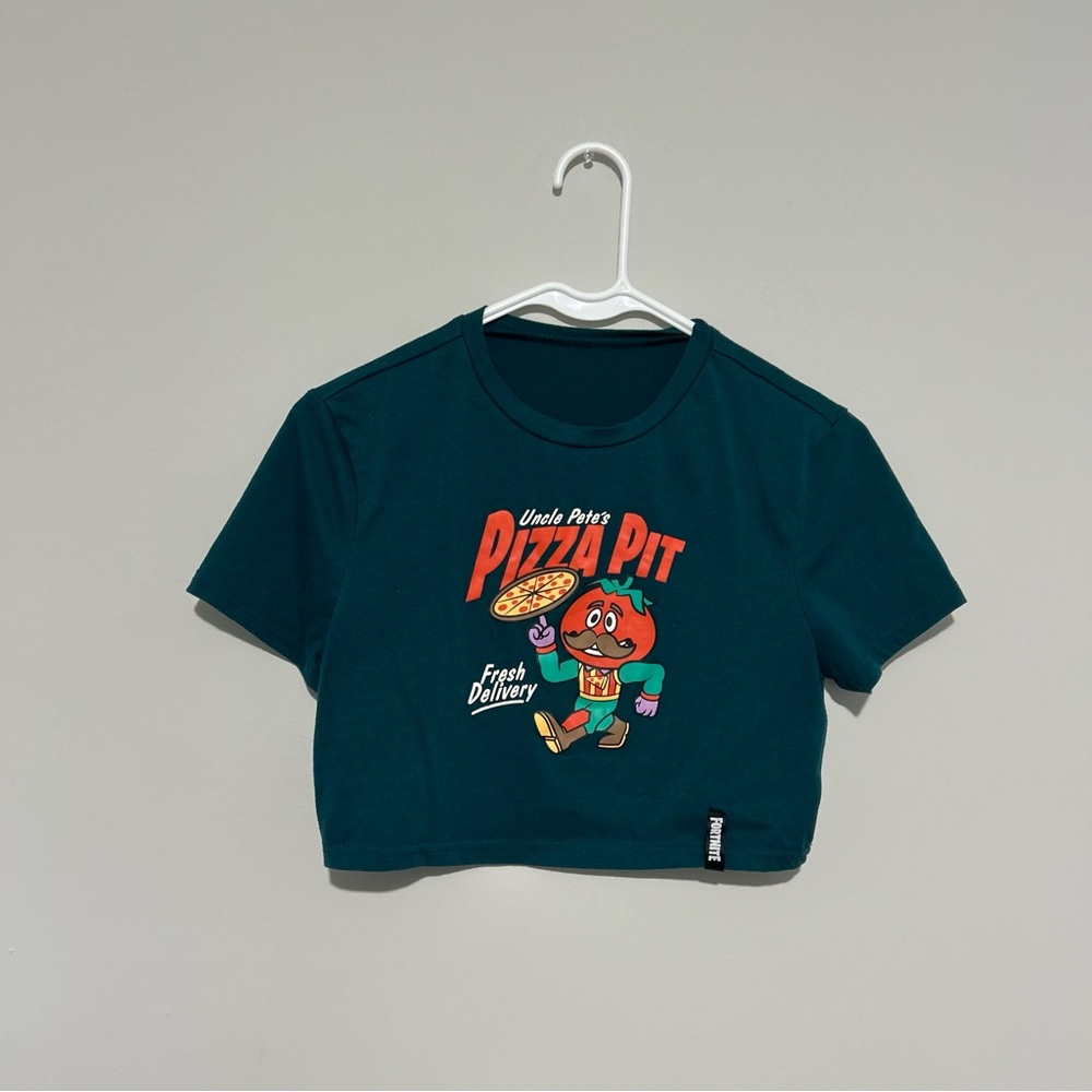 Fortnite Pizza Pit Crop Tee Shirt Size Large